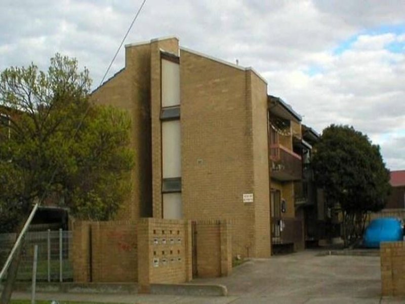 2/44 Geelong Road, Footscray VIC 3011 