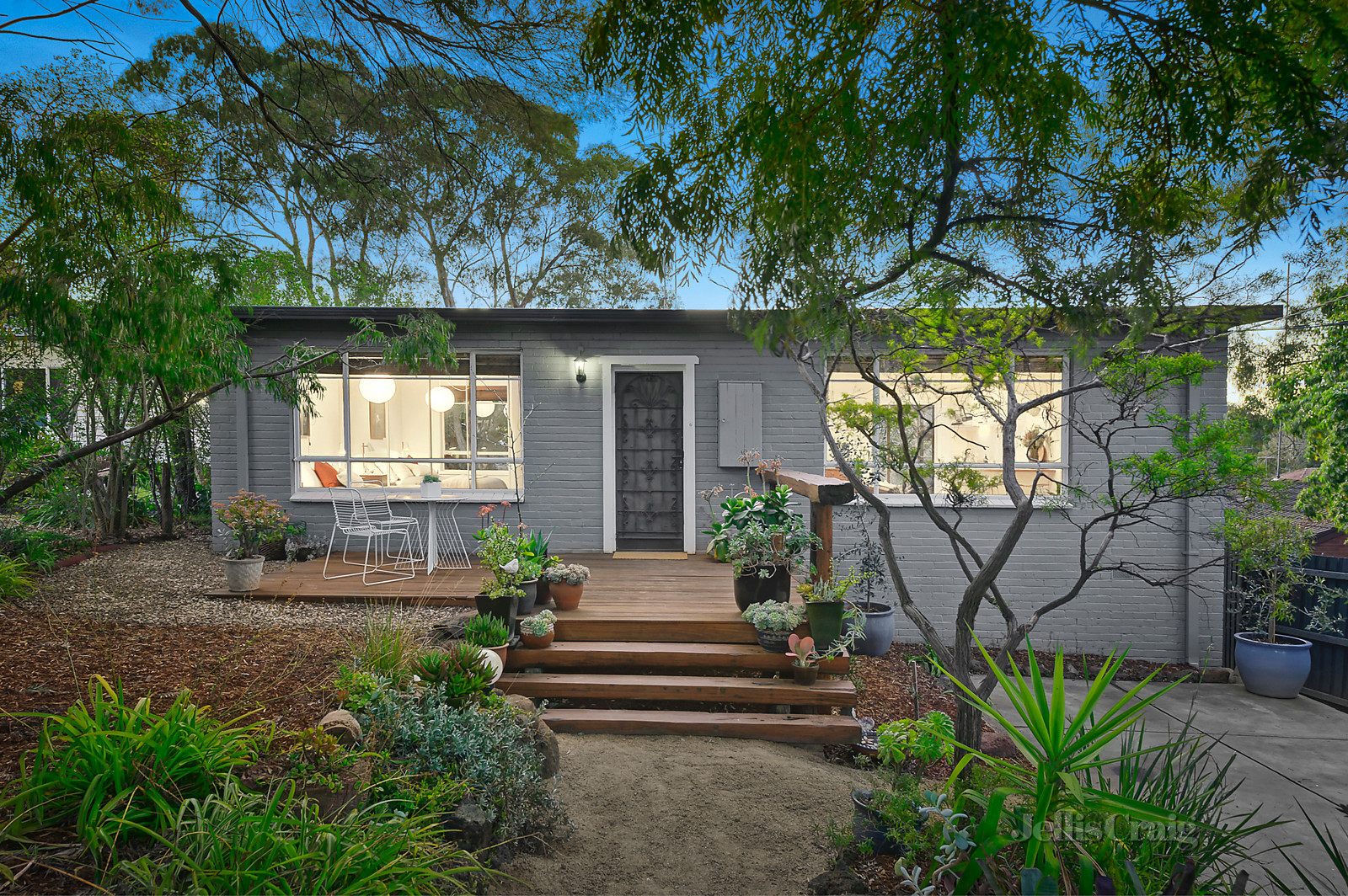 25 Alexander Street, Montmorency
- Print Image 1
