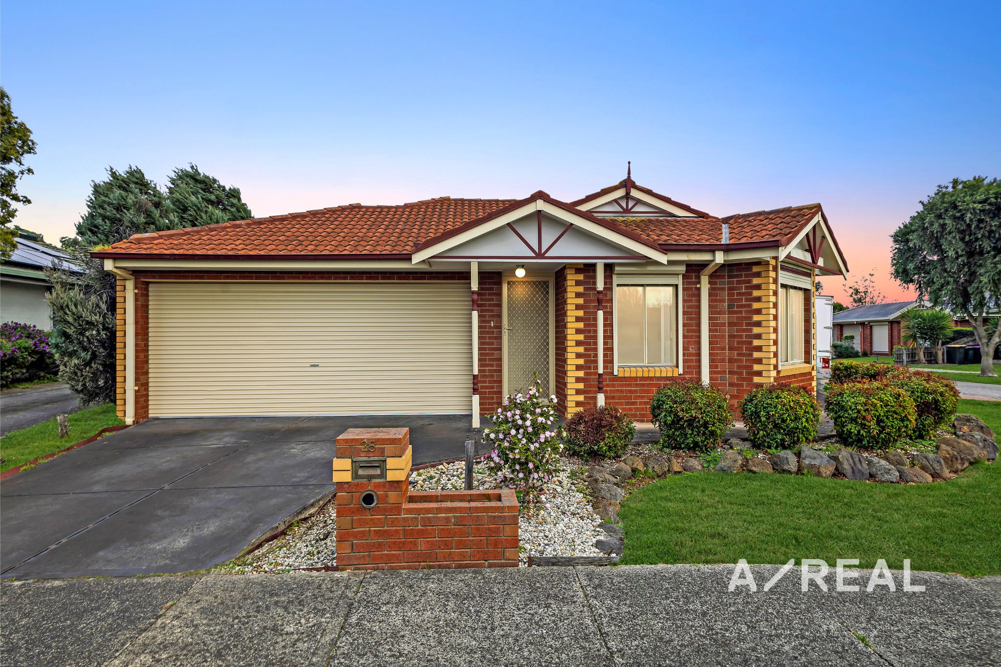 25 Bluebell Dr Epping VIC 3076 