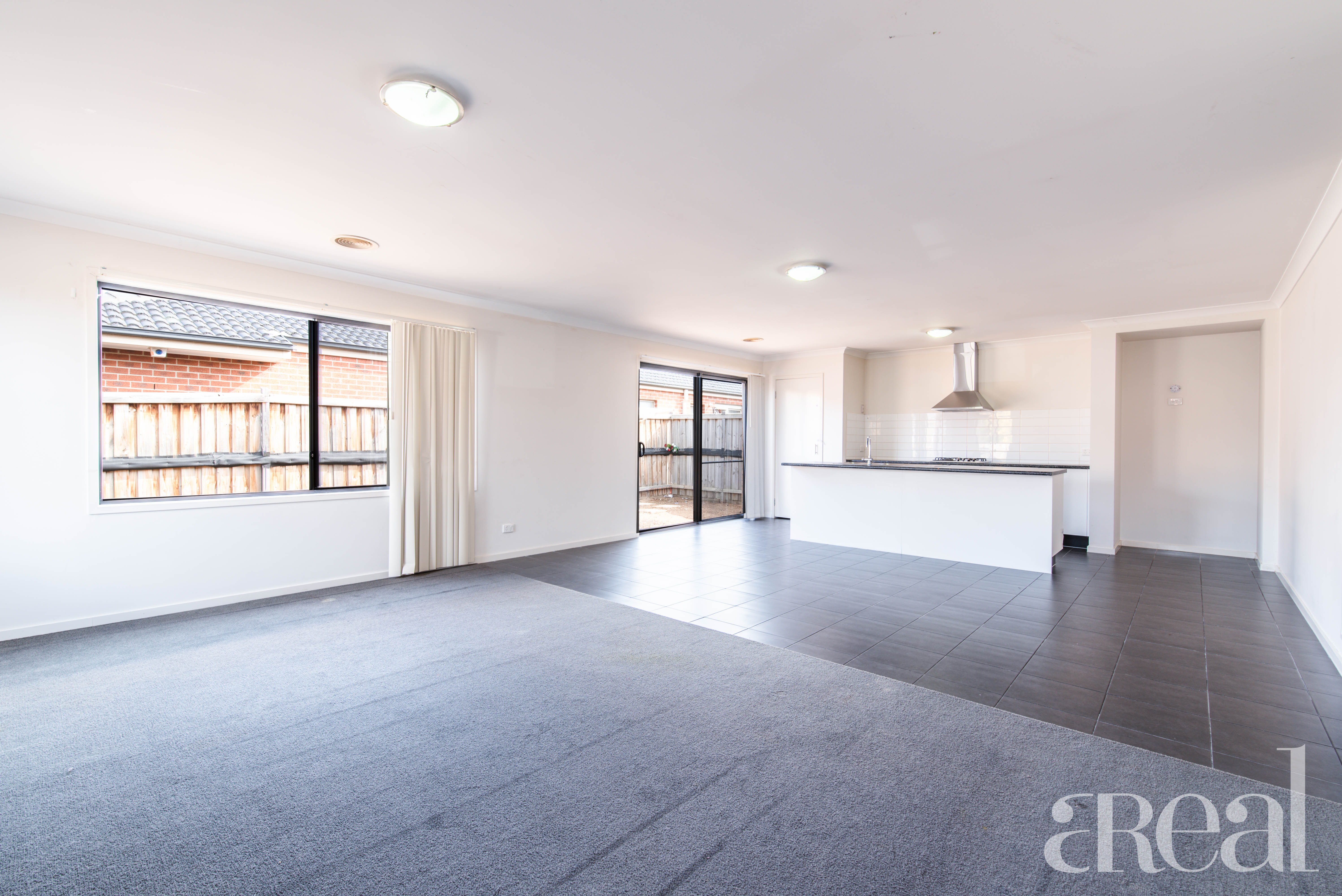 25 Bolivar Esplanade, Truganina VIC 3029 