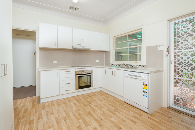 25 Chipilly Avenue, Engadine NSW 2233 