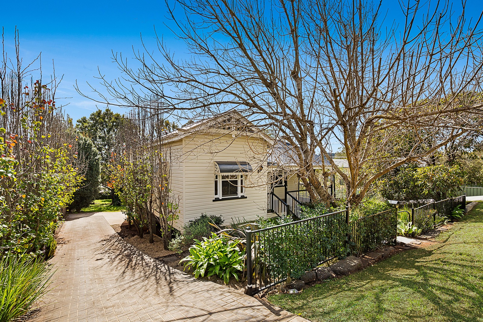 25 Christmas Street, North Toowoomba QLD 4350