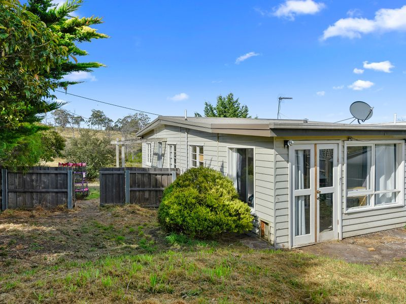 25 Rantons Road, DODGES FERRY, TAS, 7173