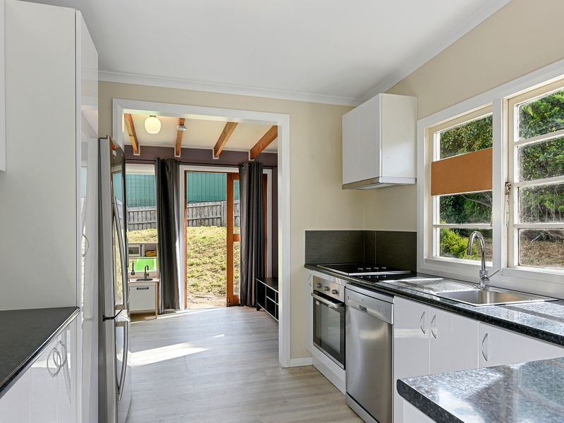 25 Rantons Road, DODGES FERRY, TAS, 7173
