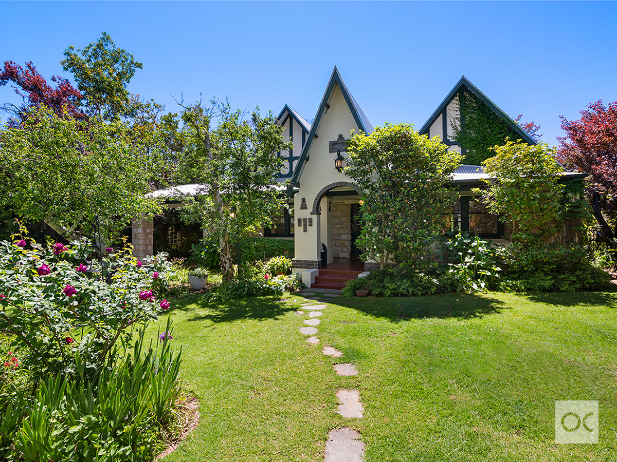 25 Rothbury Avenue
