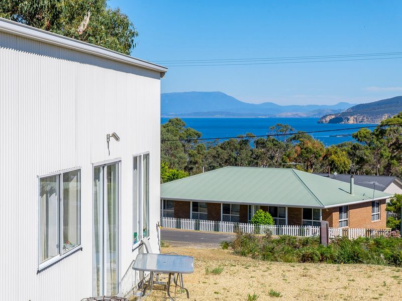 25 Skeggs Road, WHITE BEACH, TAS, 7184