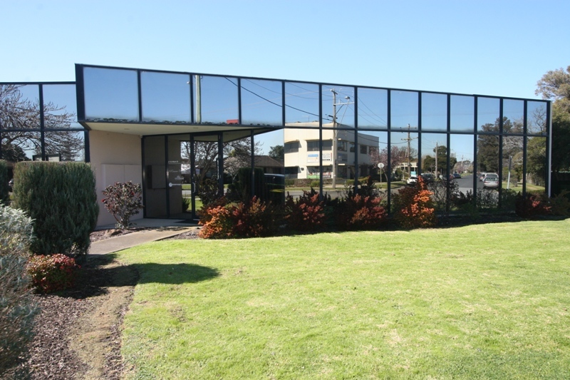 OFFICE RIGHT ON MAIN STREET!!