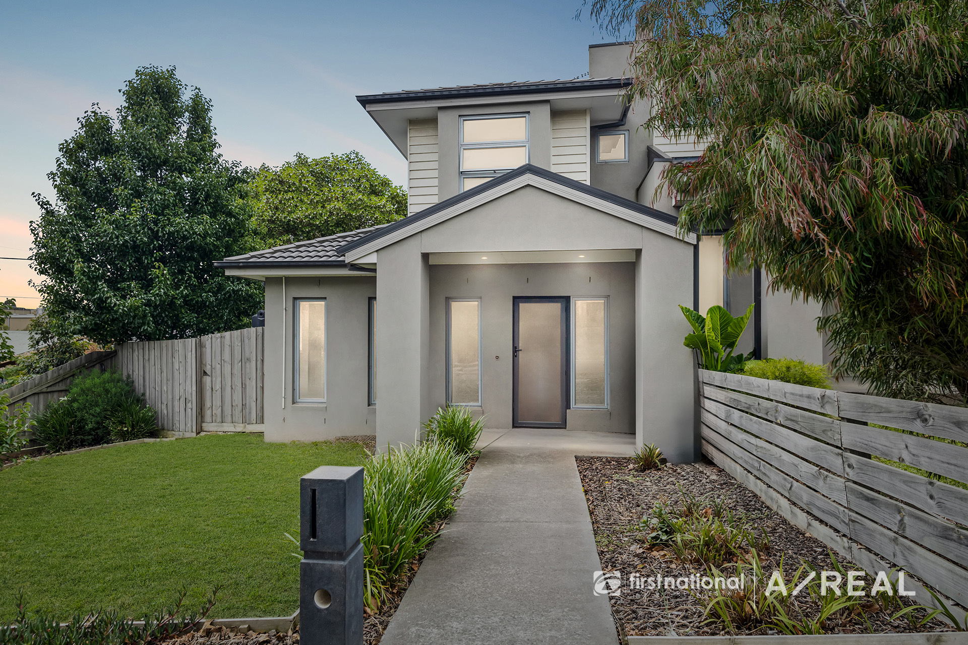 2/56 Kingsley Road, Reservoir VIC 3073 