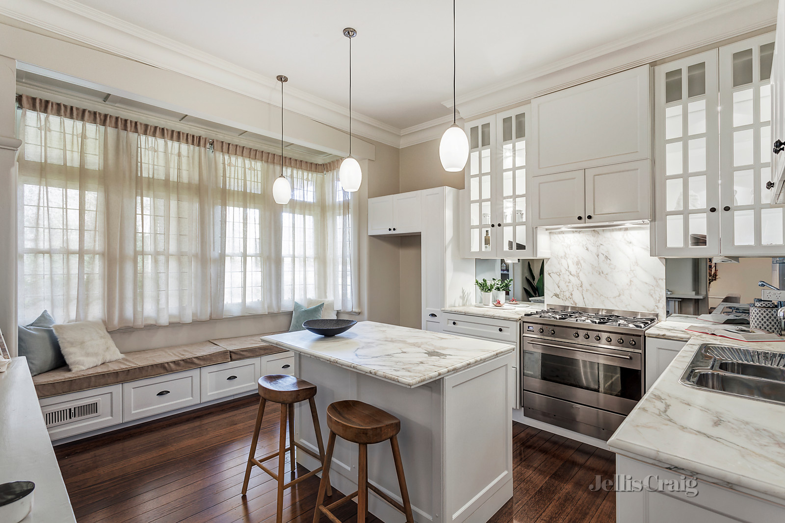 2/579 Toorak Road, Toorak
- Print Image 1