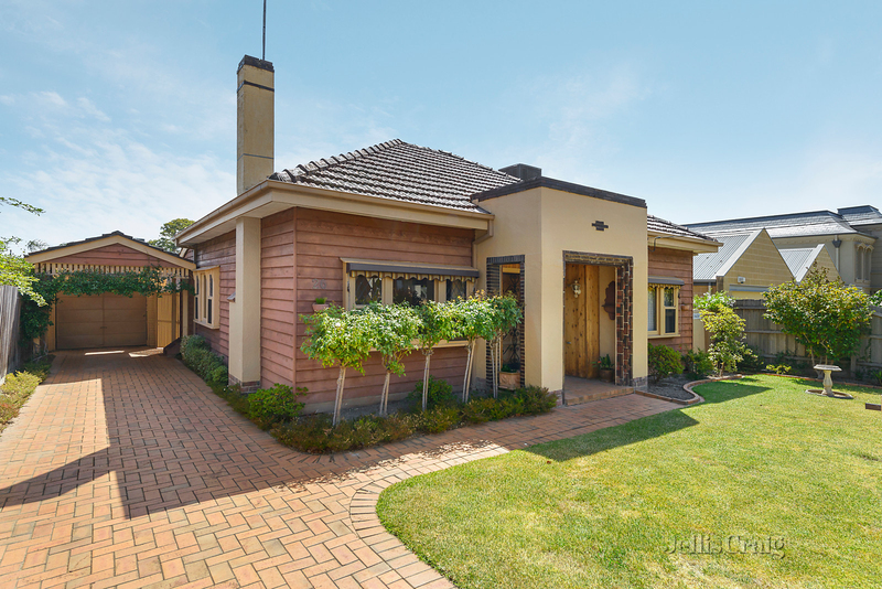 26 Monash Avenue
