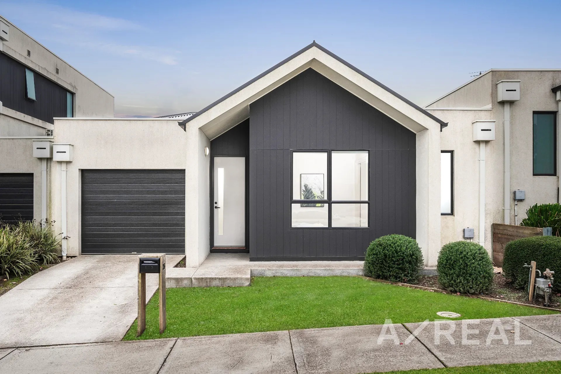 26 Riana Loop, Eumemmerring VIC 3177 