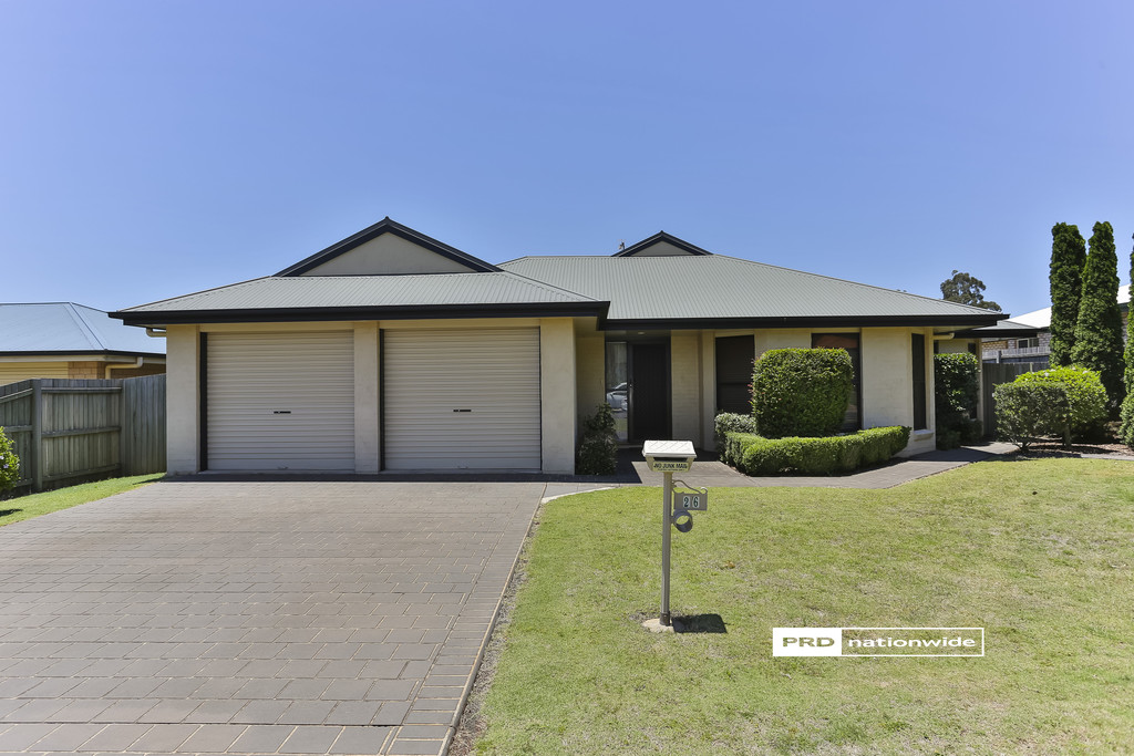 26 Wood Drive MIDDLE RIDGE QLD 4350