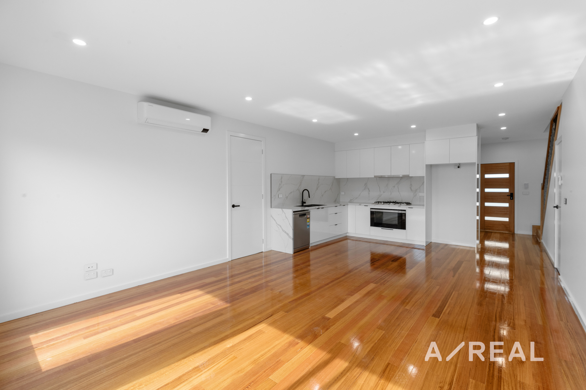 2/65 Rose Street, Altona VIC 3018 