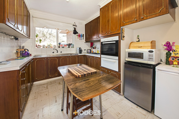 2/7 Hornby Street Brighton East
