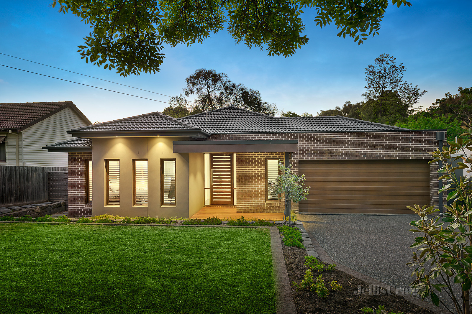 27 Kincumber Drive, Croydon
- Print Image 1