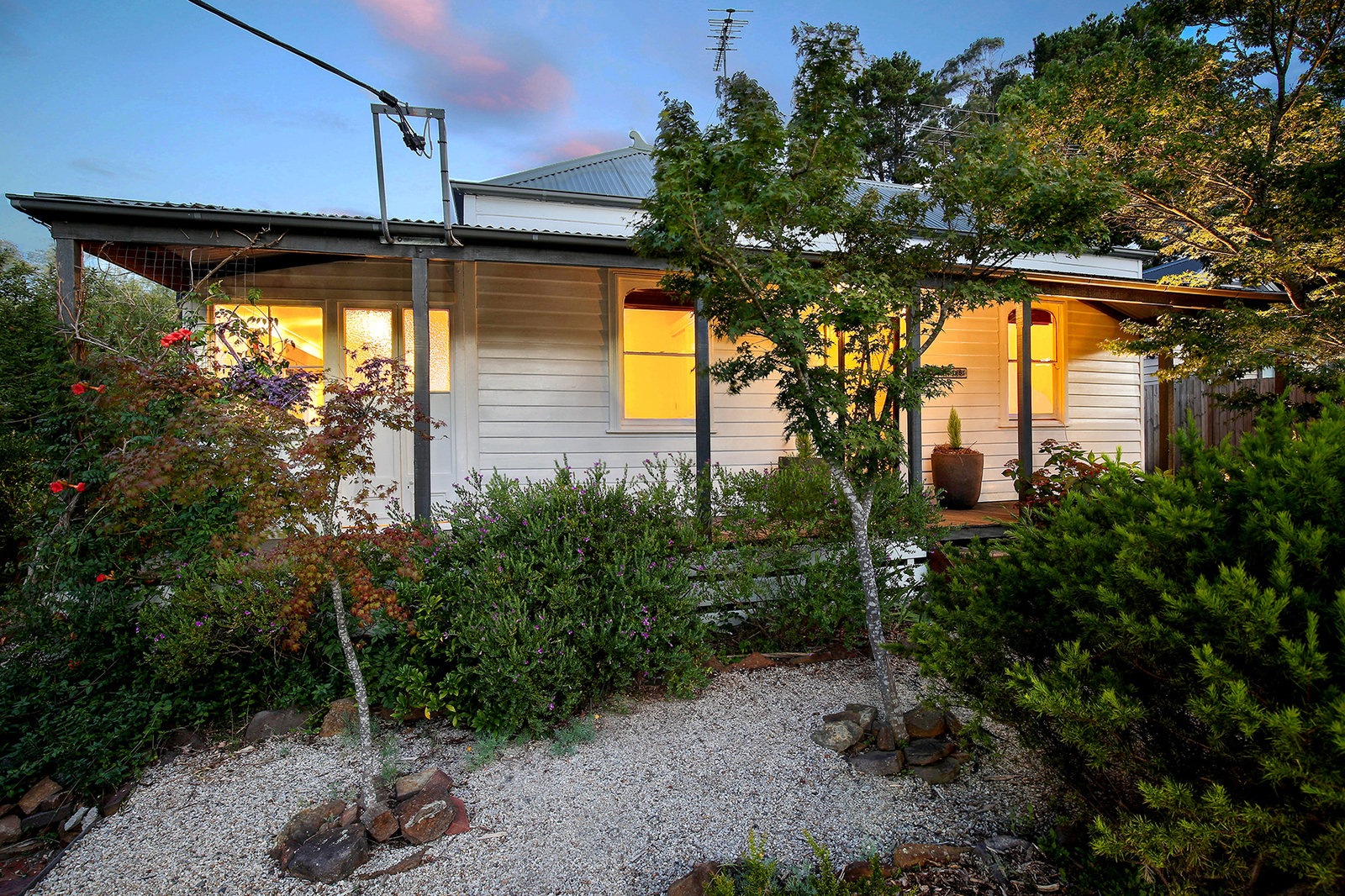 27 Lookout Street Blackheath Nsw 2785