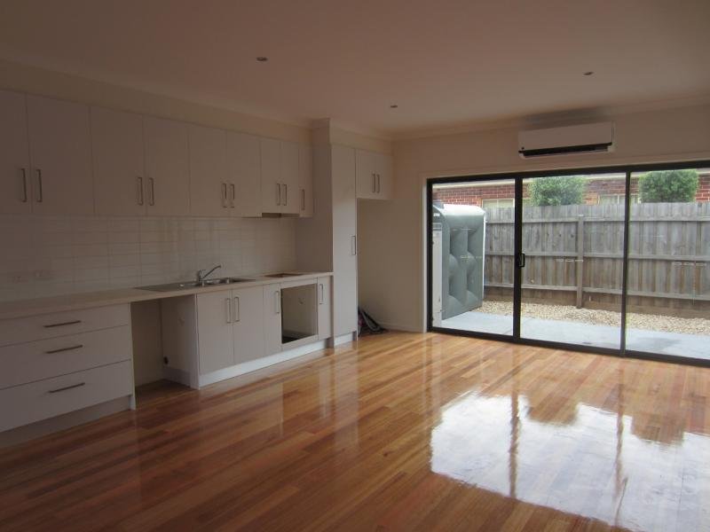 27 Surrey Street, Pascoe Vale VIC 3044 