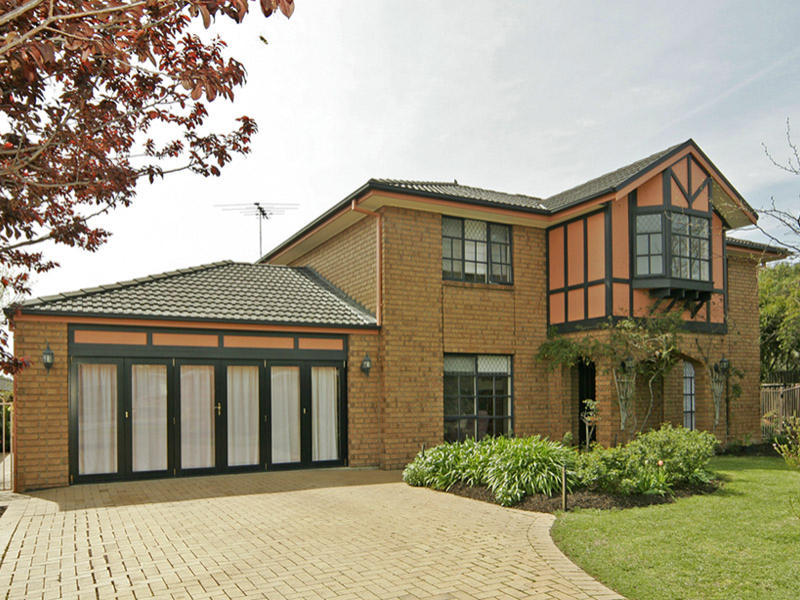 27 Walford Drive