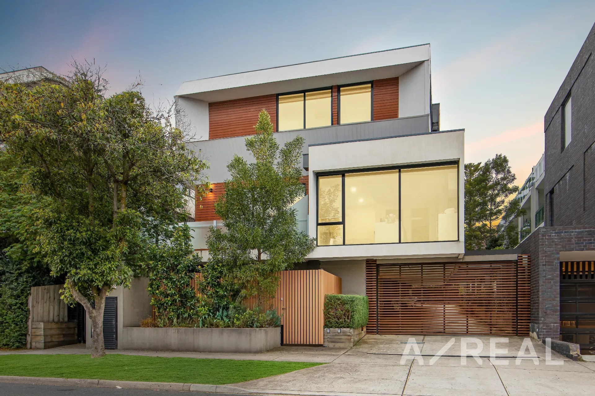 2/744 Station Street, Box Hill VIC 3128 
