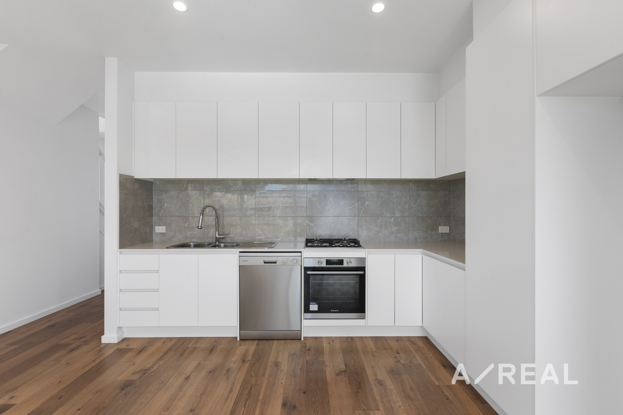 2/75 Bamfield Road, Heidelberg Heights VIC 3081 