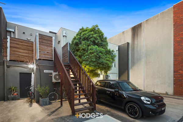 2/79-80 Beach Road Sandringham