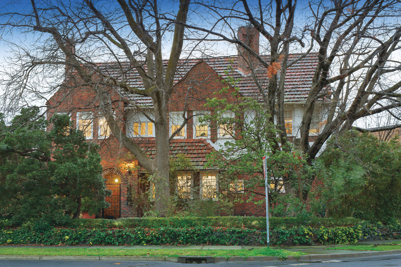 Marshall White Real Estate Agents & Luxury Property Sales Melbourne