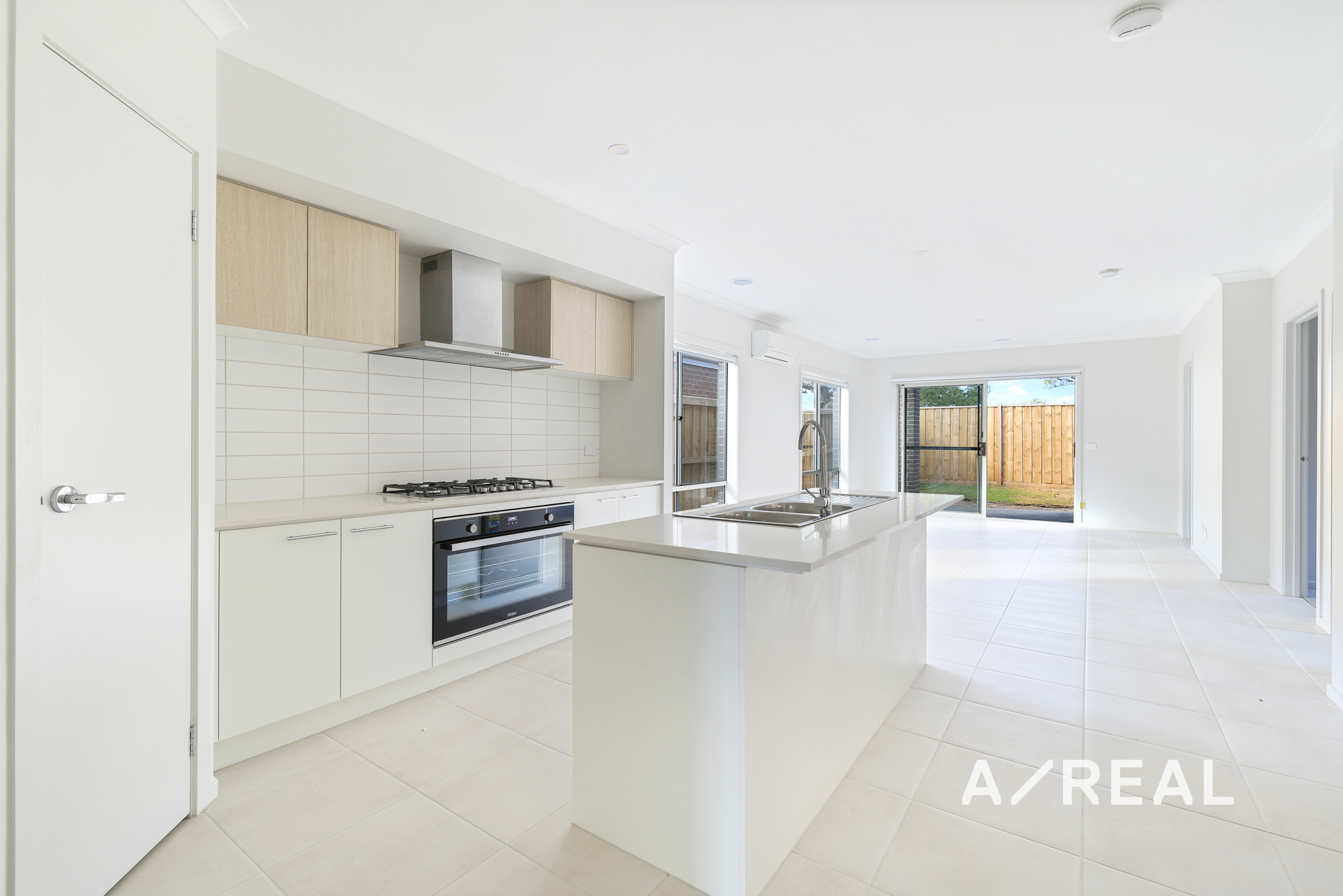 28 Monakeeba Boulevard, Woodstock VIC 3751 