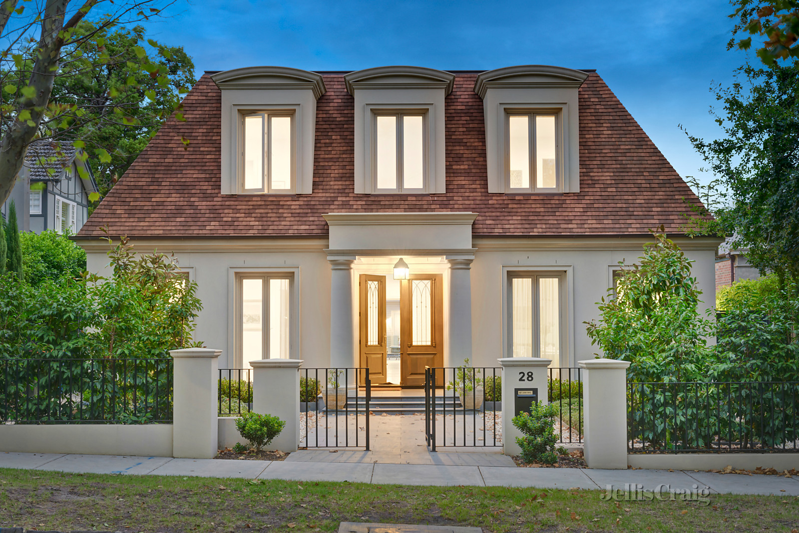 28 Rowland Street, Kew
- Print Image 1