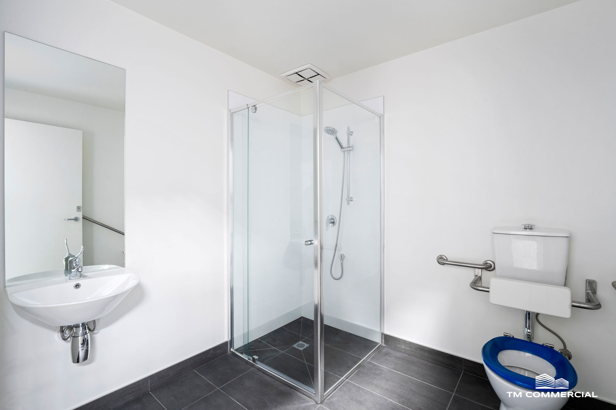 Please contact Martin for further information or an inspection. 0433 890 018 5