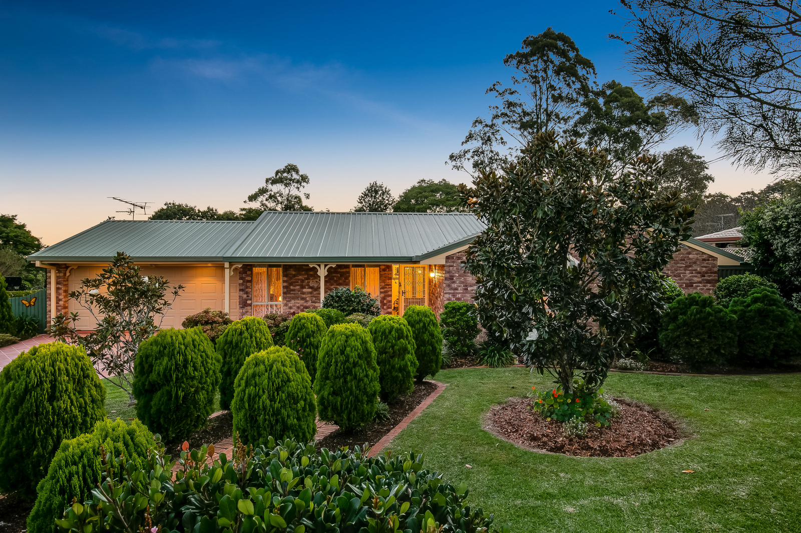 29 Skyline Drive, Blue Mountain Heights QLD 4350
