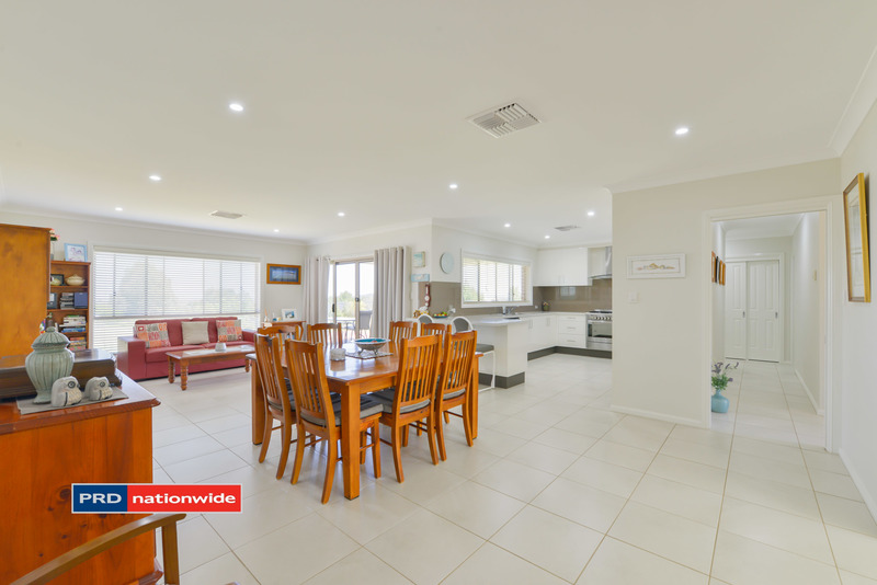 3 Barakula Drive Tamworth Nsw 2340