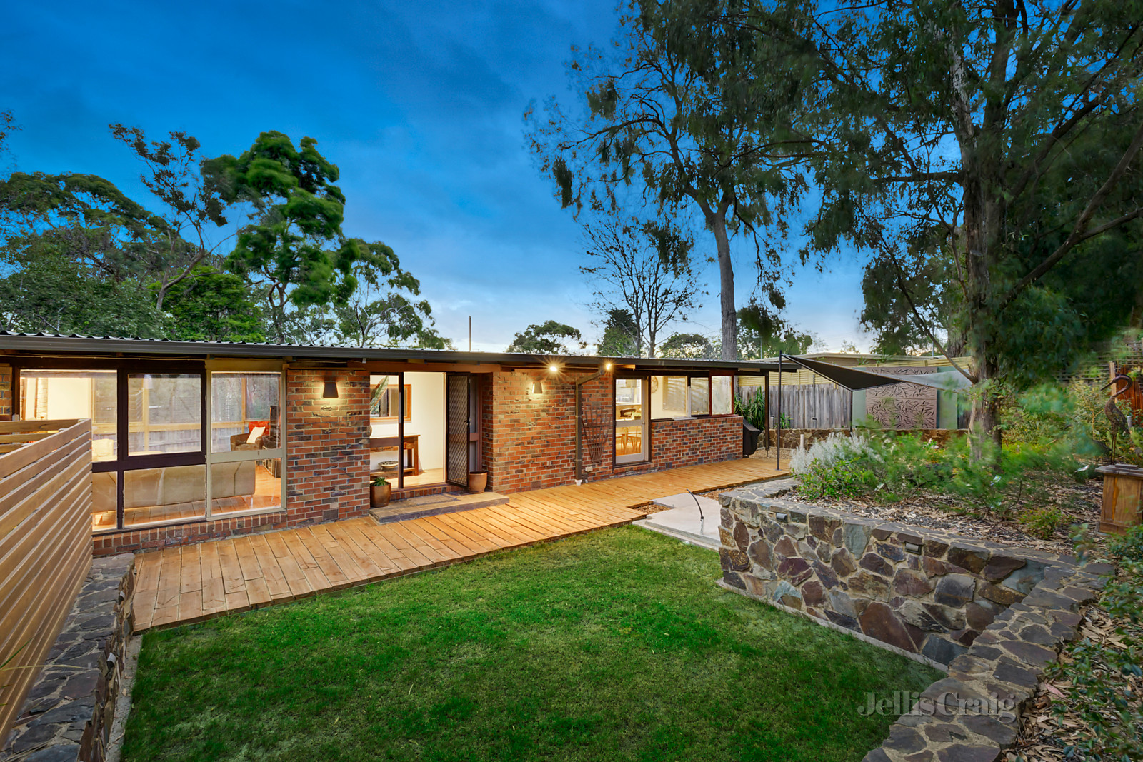 3 Markhill Place, Heathmont
- Print Image 1