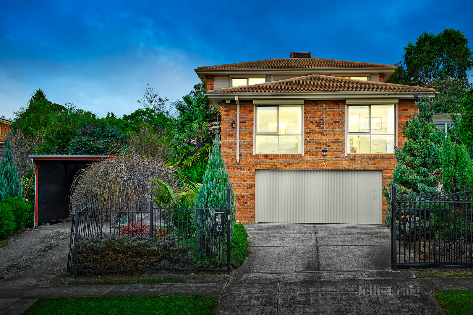 30 Leslie Street, Donvale - Print Image 1