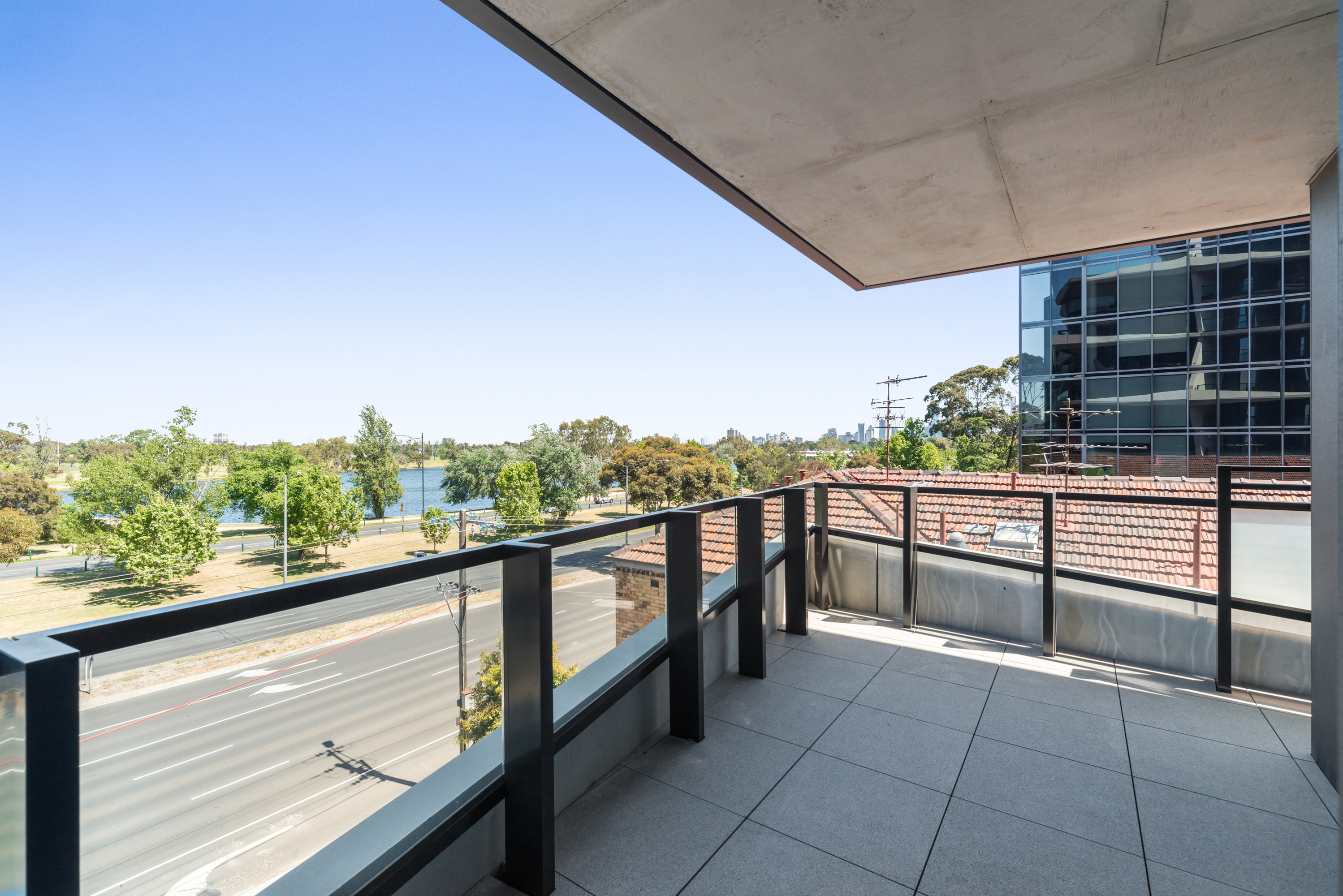 303/77 Queens Road, Melbourne VIC 3004 