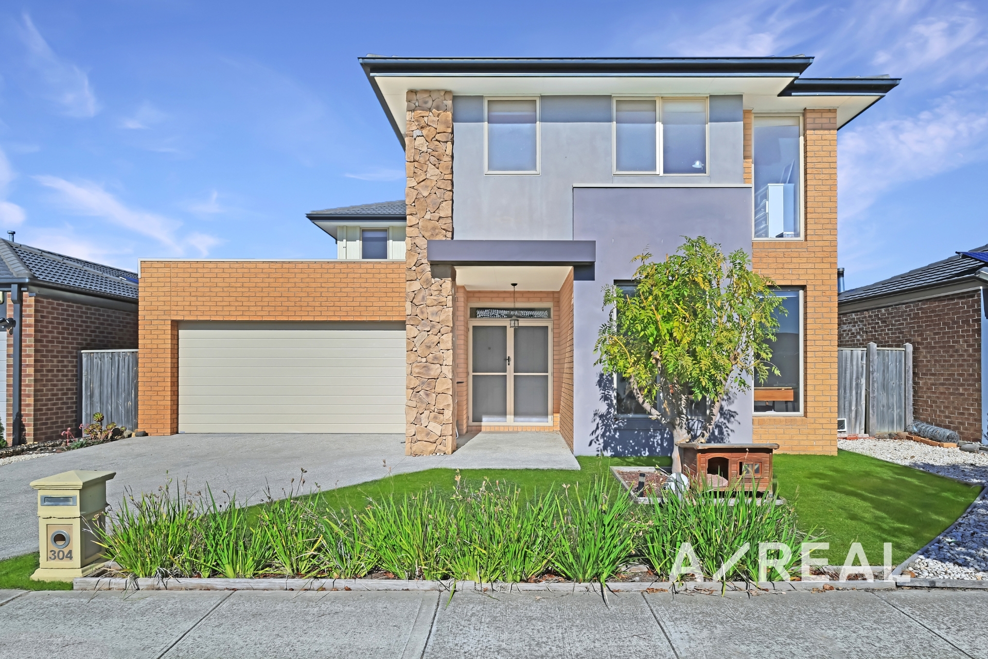 304 Saltwater Promenade, Point Cook VIC 3030 