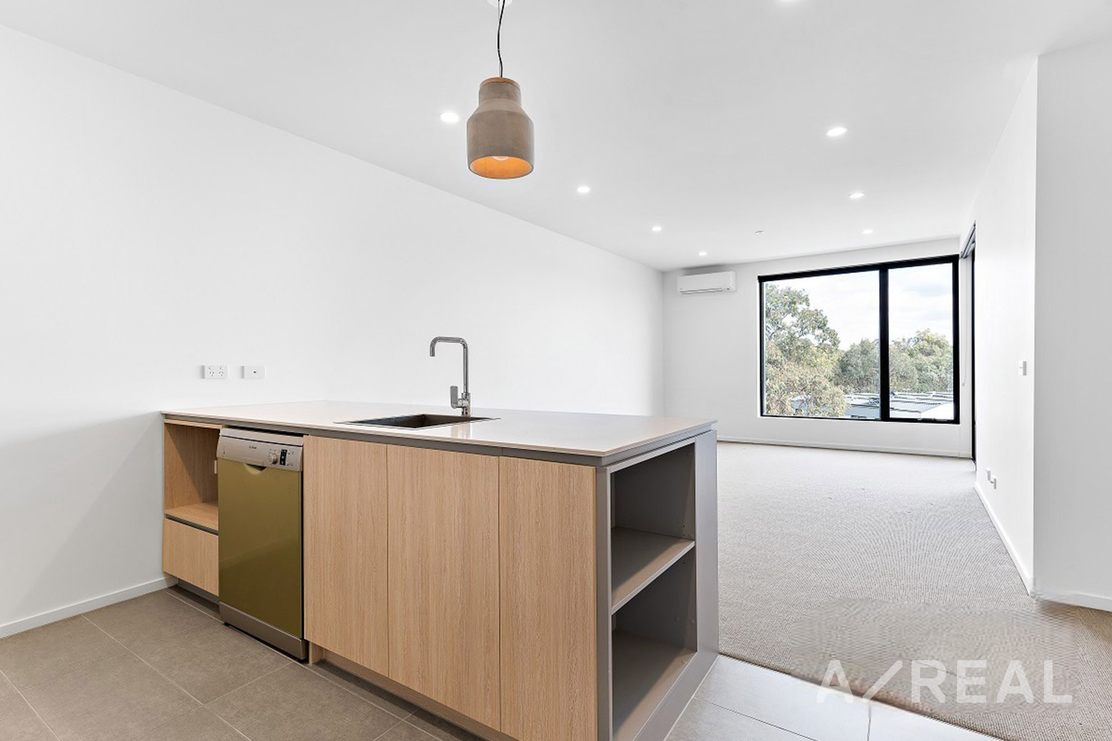 305/24 Oleander Drive, Mill Park VIC 3082 