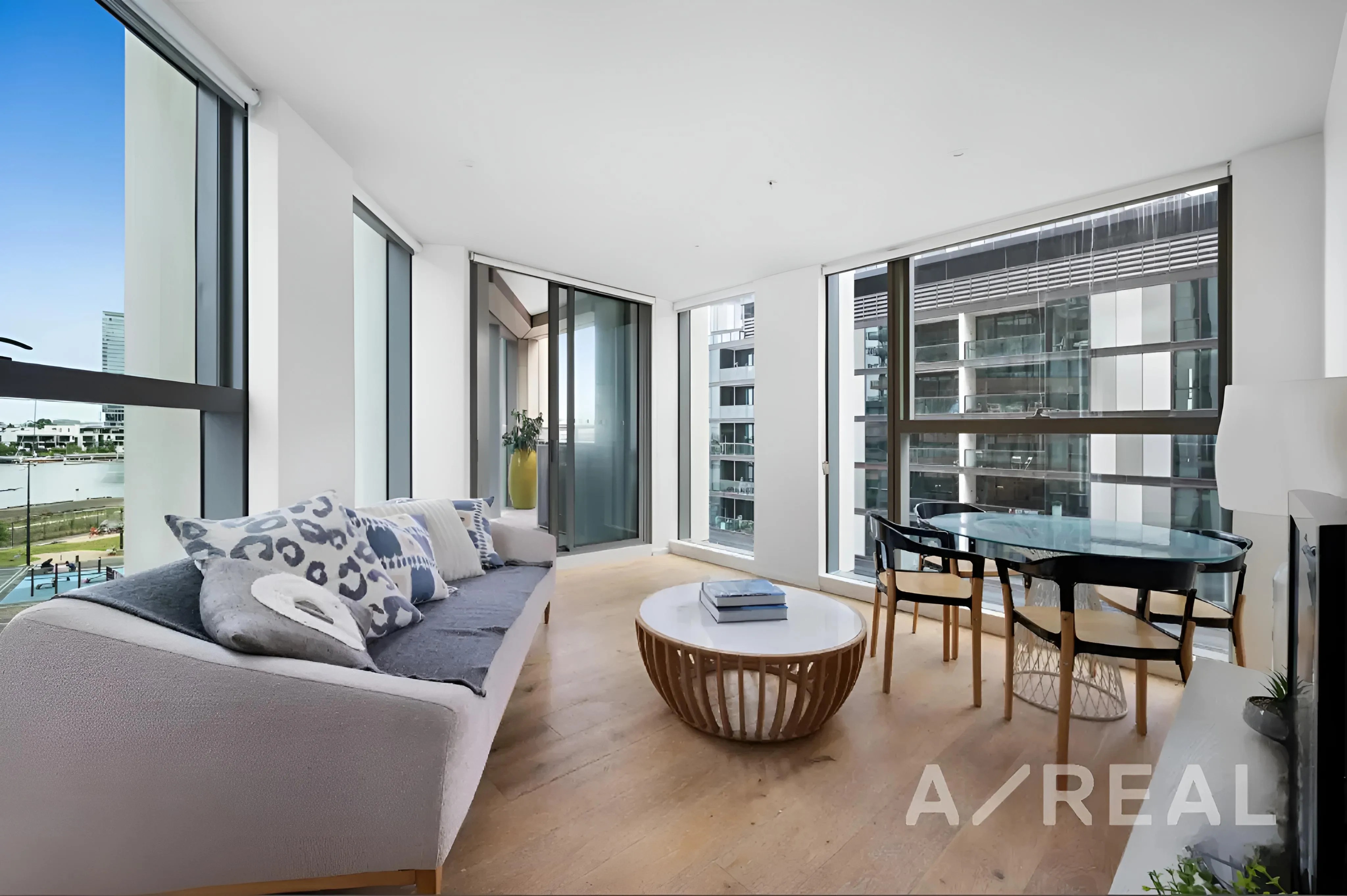 305W/888 Collins Street, Docklands VIC 3008 