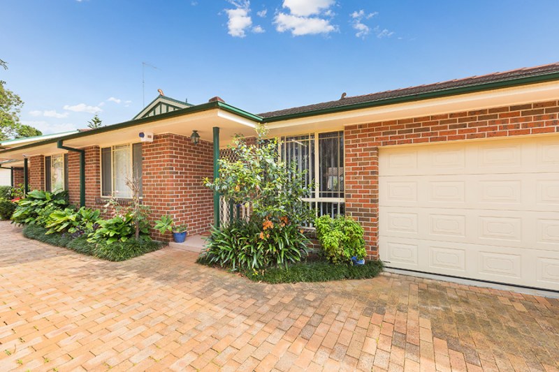 3/112 Yathong Road, Caringbah NSW 2229 