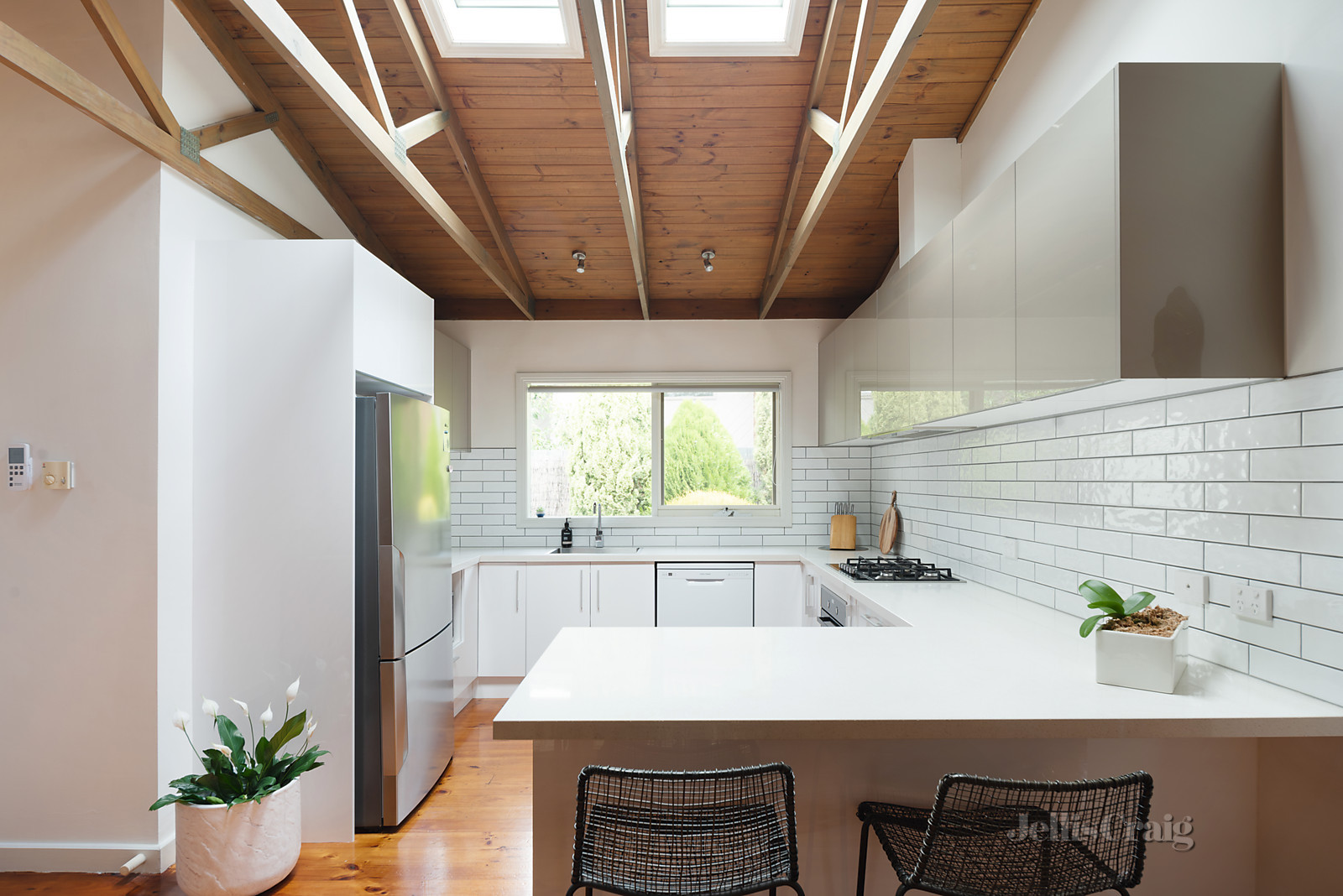318 St Helena Road, Greensborough
- Print Image 1
