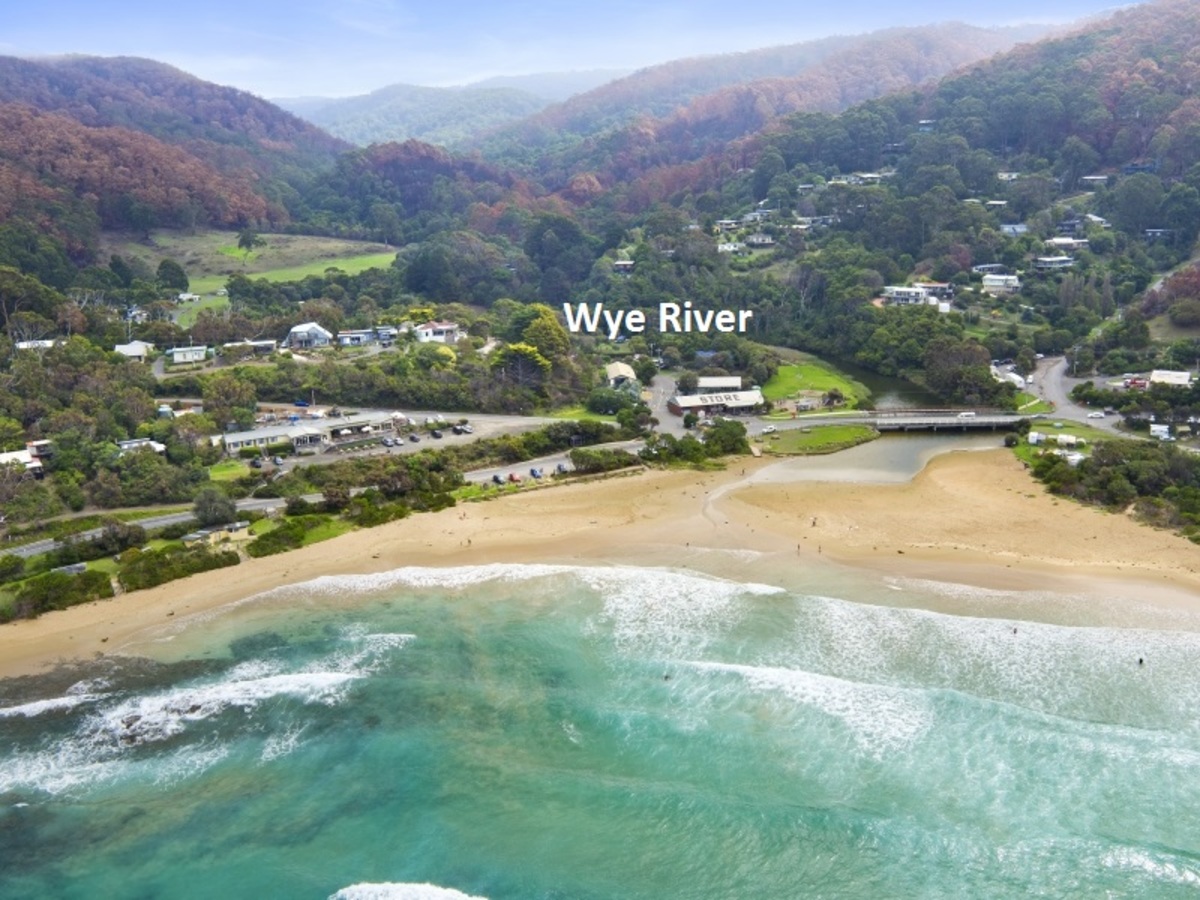 32 & 36 Morley Avenue, Wye River RT Edgar