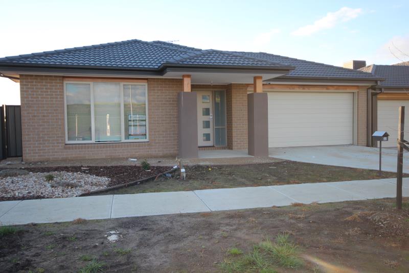 32 Brunton Drive, Mernda VIC 3754 