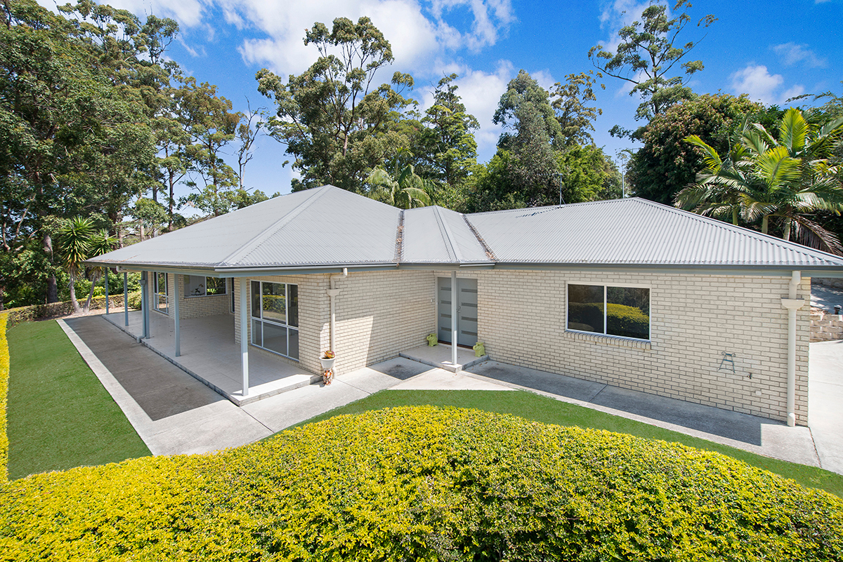 32 Eagle Retreat Place, Eagle Heights QLD 4271