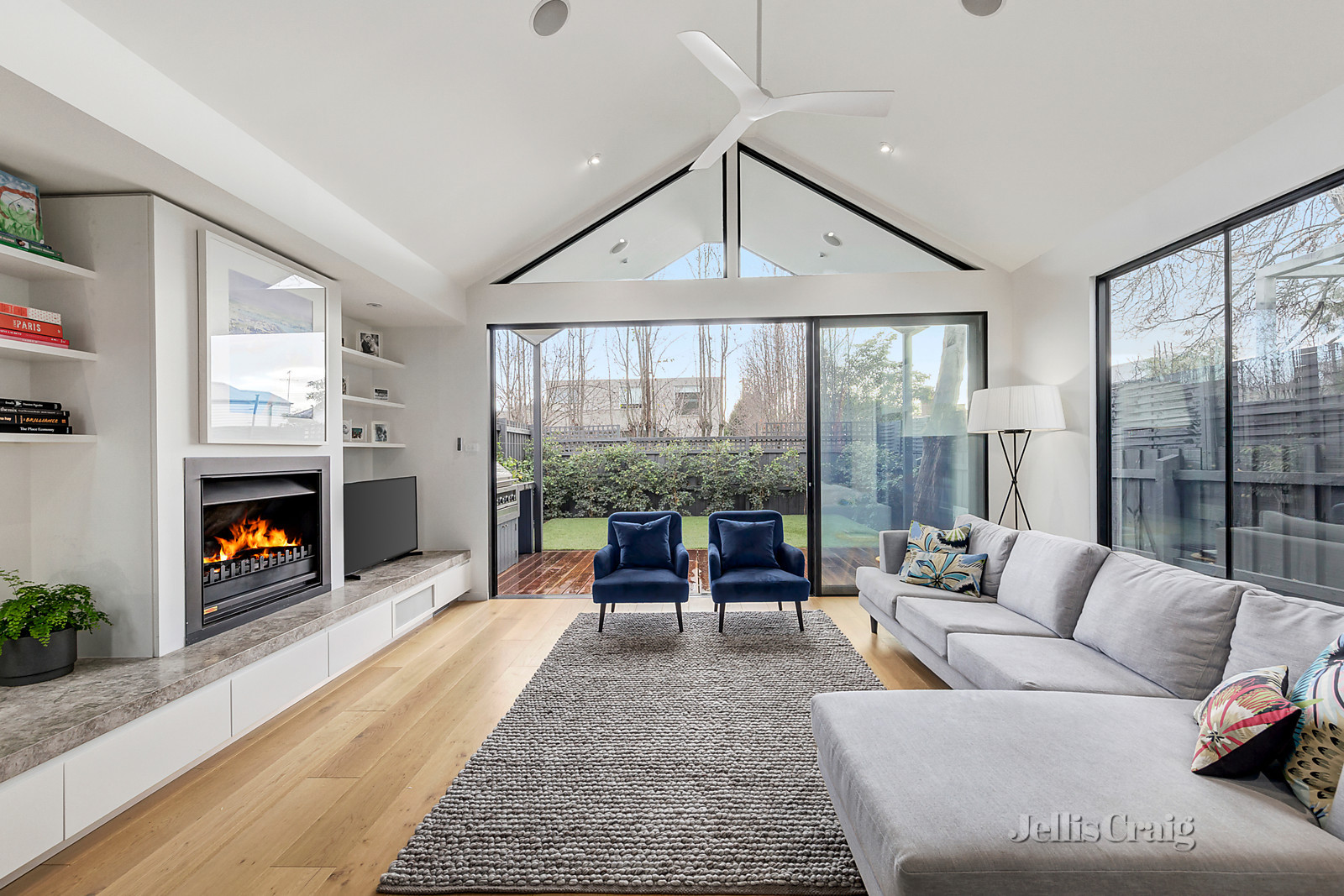 32 Kelvin Grove, Prahran
- Print Image 1