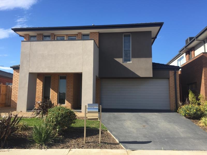 323 Saltwater Promenade, Point Cook VIC 3030 