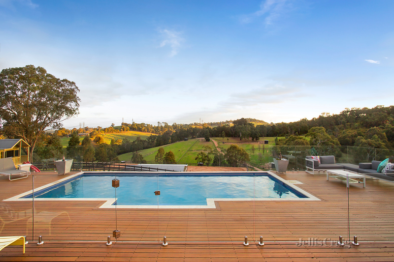 329 Wedge Tail Court