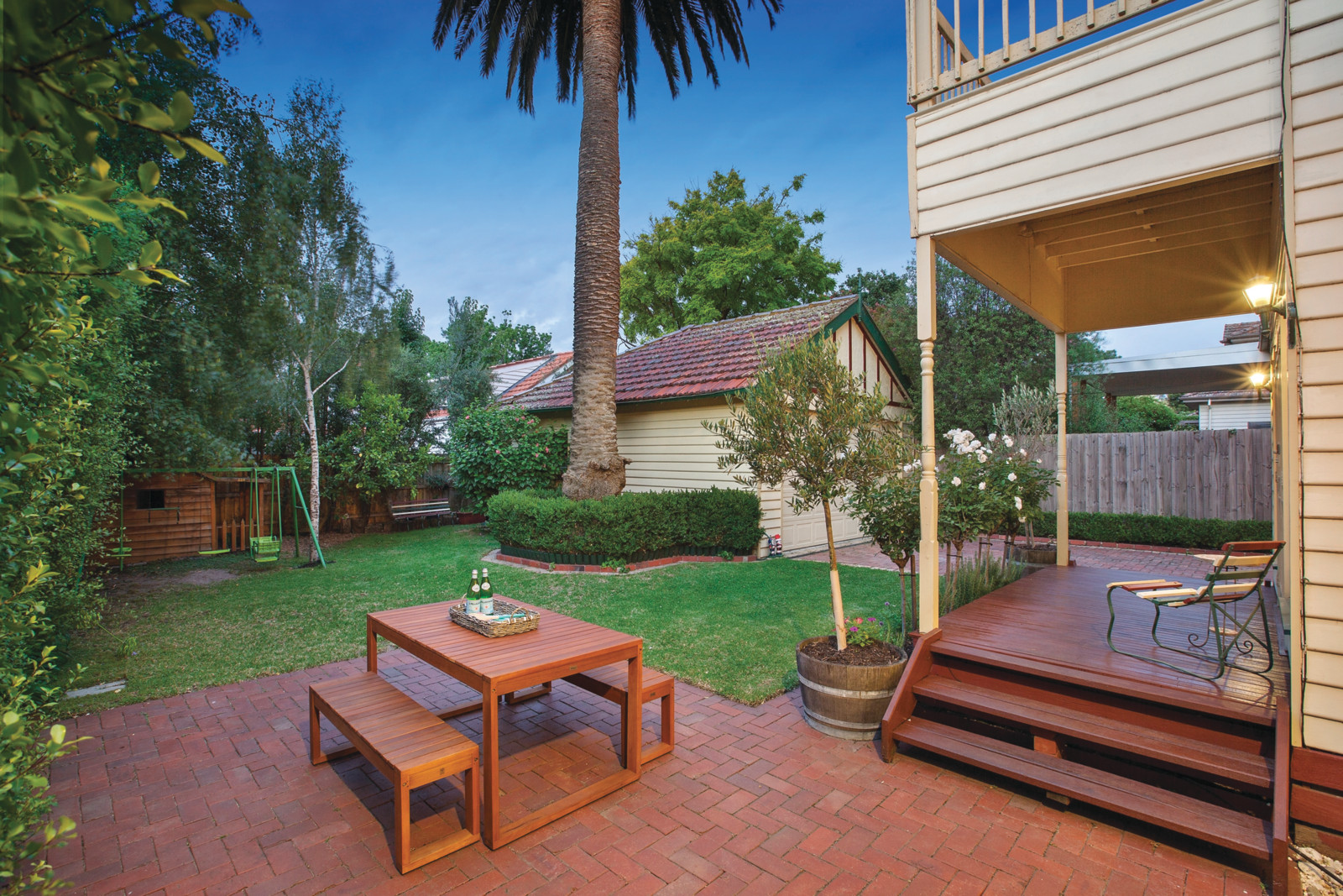 33 Dillon Grove Glen Iris Marshall White