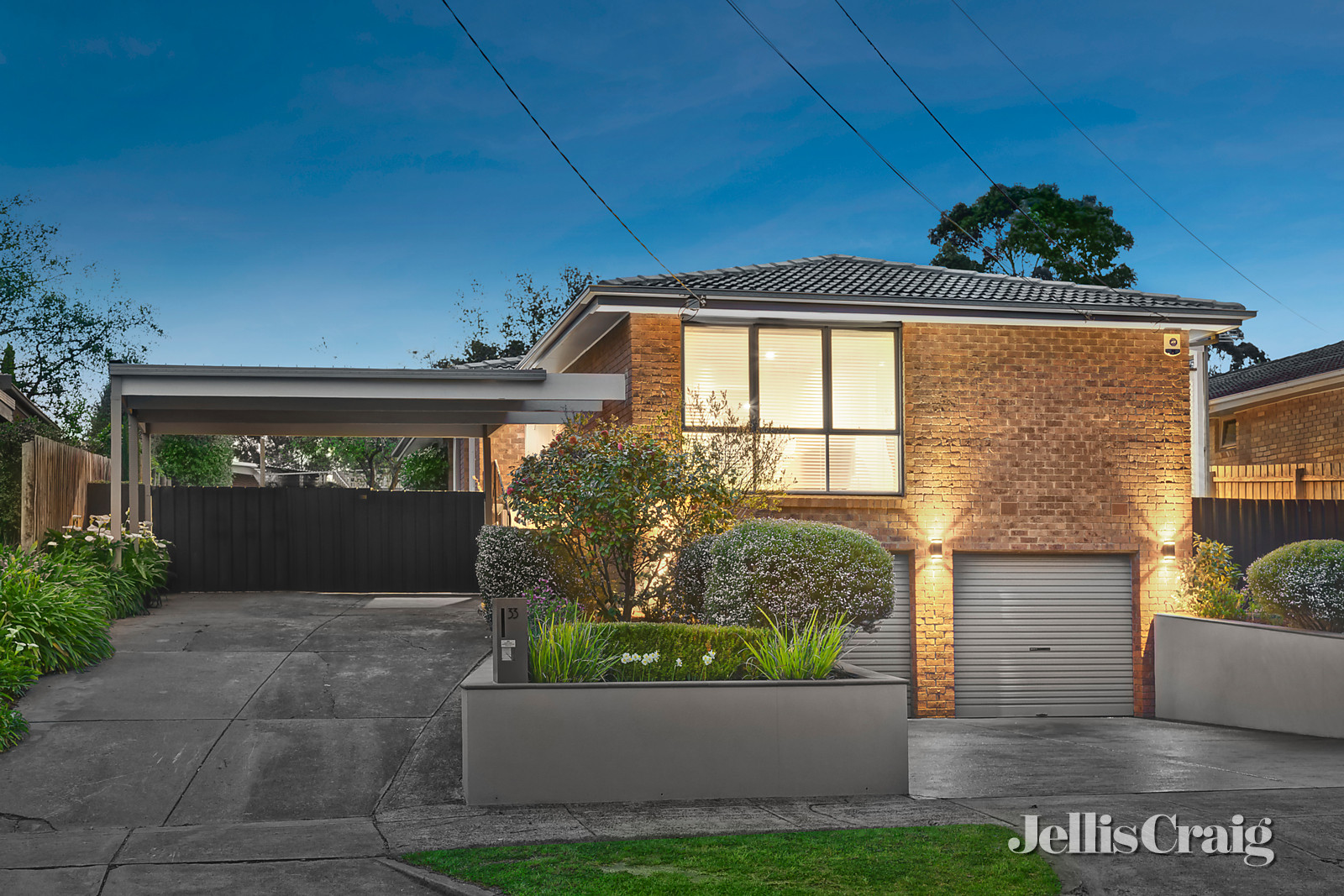 33 Highland Boulevard, Ringwood
- Print Image 1