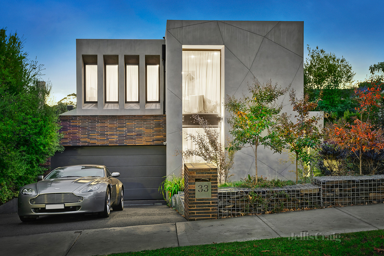 33 Narrak Road, Balwyn
- Print Image 1