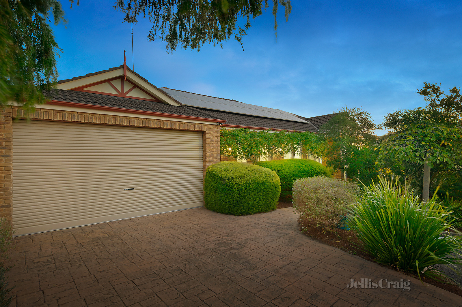 34 St Clems Street, Eltham North
- Print Image 1