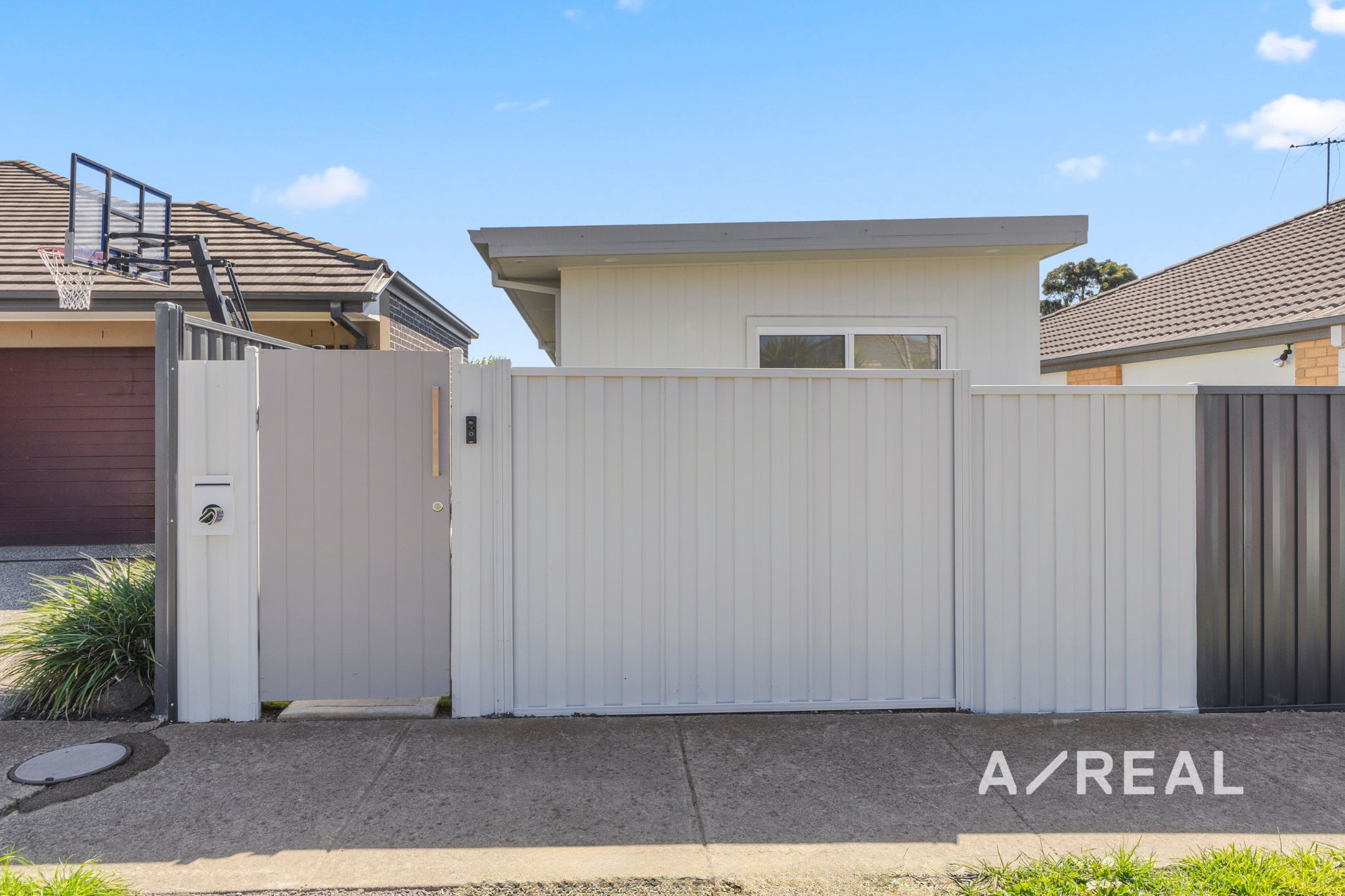 35 Bloomfield Drive, South Morang VIC 3752 